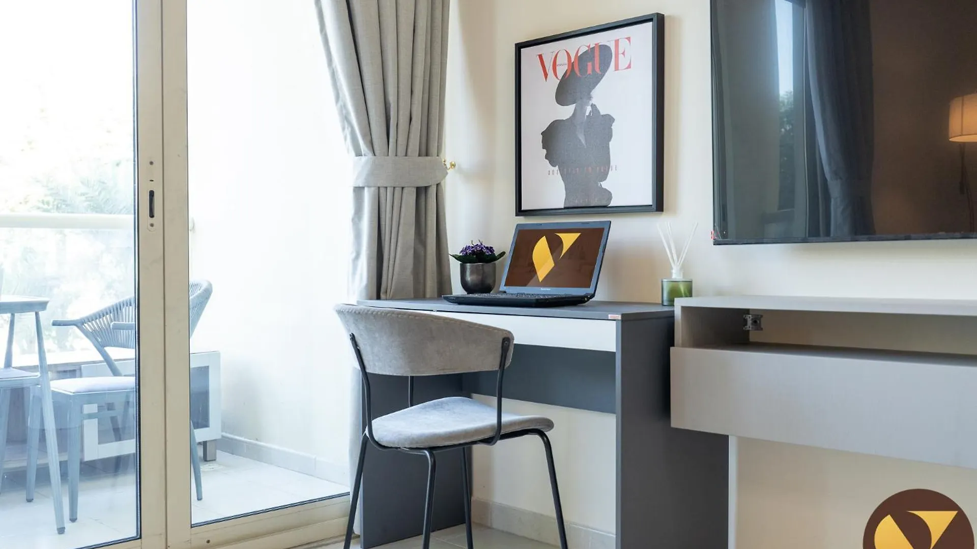 Apartment Vogue - The Greens And Views Dubai